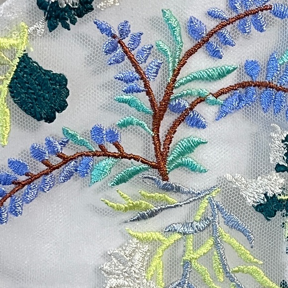 FINAL PRICE Urban Outfitters Embroidered Cropped Top - Picture 2 of 5